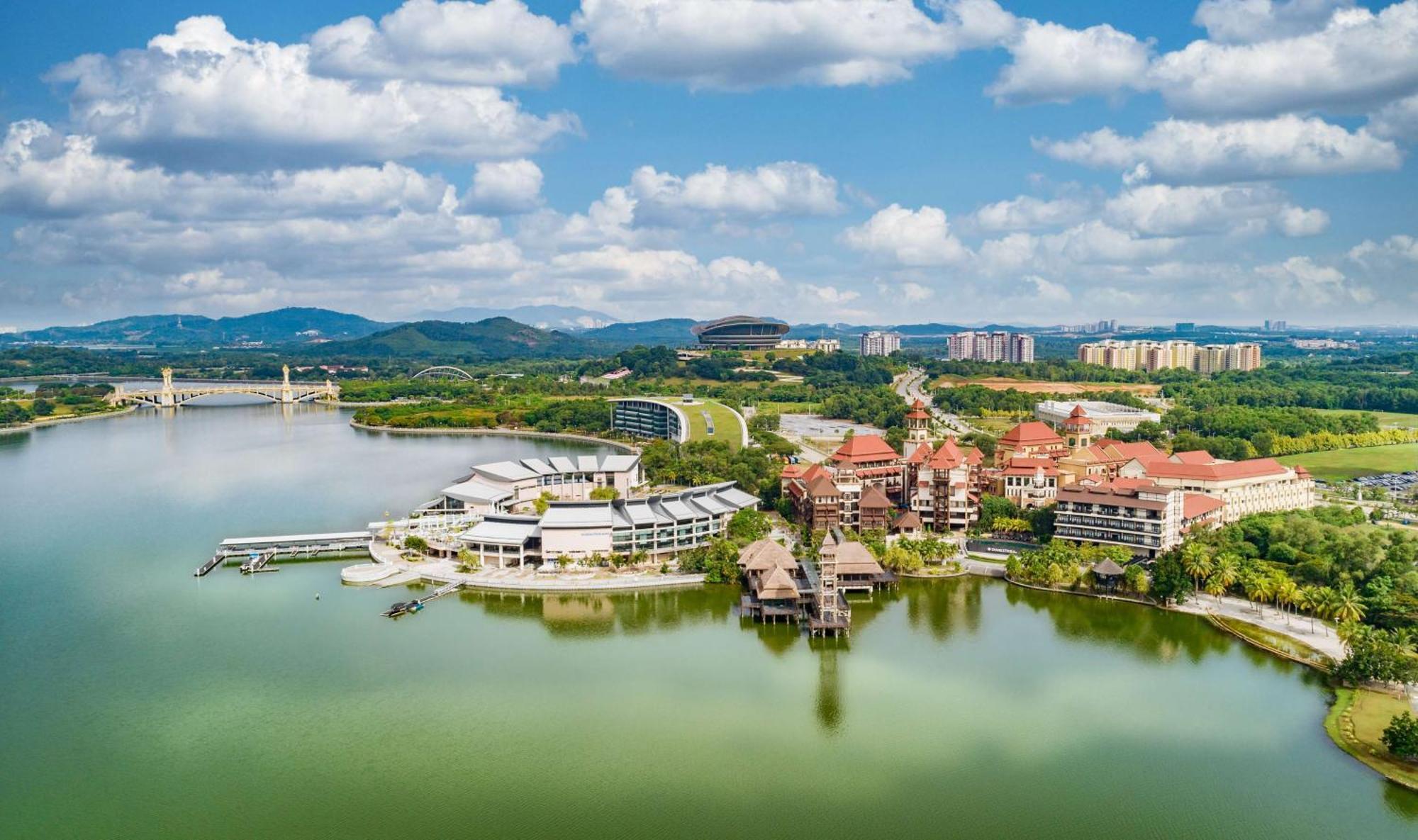 Doubletree By Hilton Putrajaya Lakeside Extérieur photo Putrajaya, Malaysia